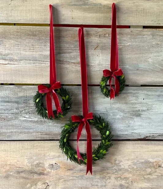 Preserved Cedar & Boxwood Wreaths